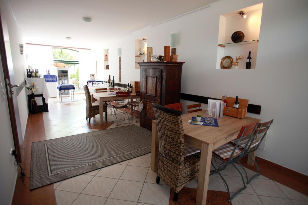 Landhaus Klambauer Ferienapartments Thermennaehe St Martins Therme Frauenkirchen Extérieur photo